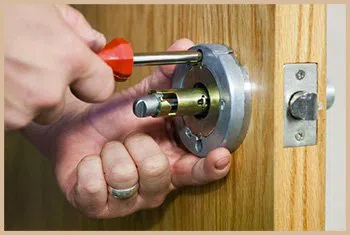 Elite Locksmith Services Glenshaw, PA 412-226-6574 - 6-locks-replace